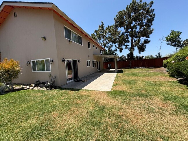 Building Photo - Prestigious Home In Outstanding Location! ...