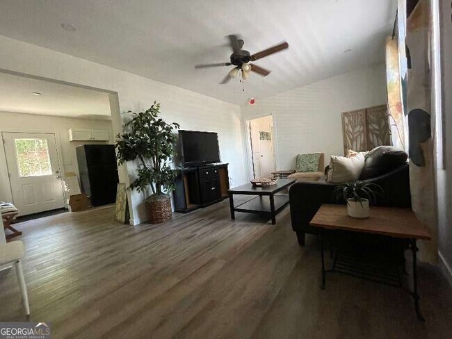 Foto del edificio - 12 Morningside Dr SW