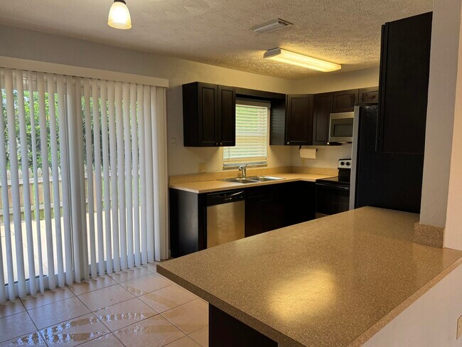 Foto del edificio - 1841 SW McAllister Ln