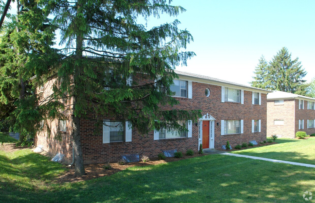 49444958 Arbor Village Dr, Columbus, OH 43214 Apartments in Columbus