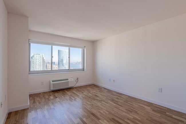 Wake up to inspiring views - Newport Rentals