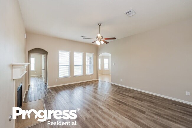 Foto del edificio - 4511 Monarch Blue Ln