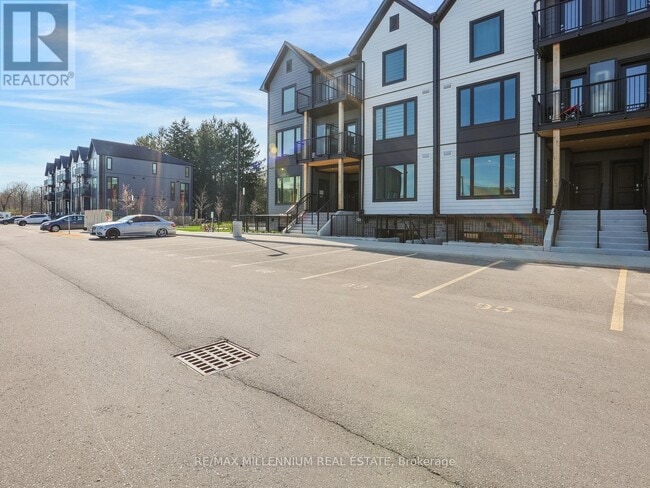Building Photo - 708 Woolwich St