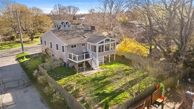 Building Photo - 132 Ruggles Ave