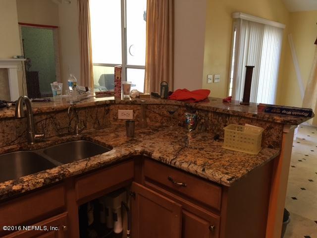 Building Photo - 2422 Coachman Lakes Dr