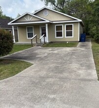 Building Photo - 619 N Vionett Ln