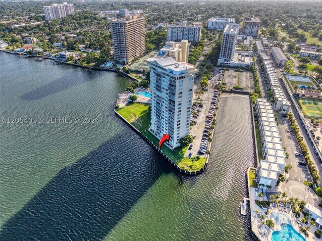 Foto del edificio - 11111 Biscayne Blvd