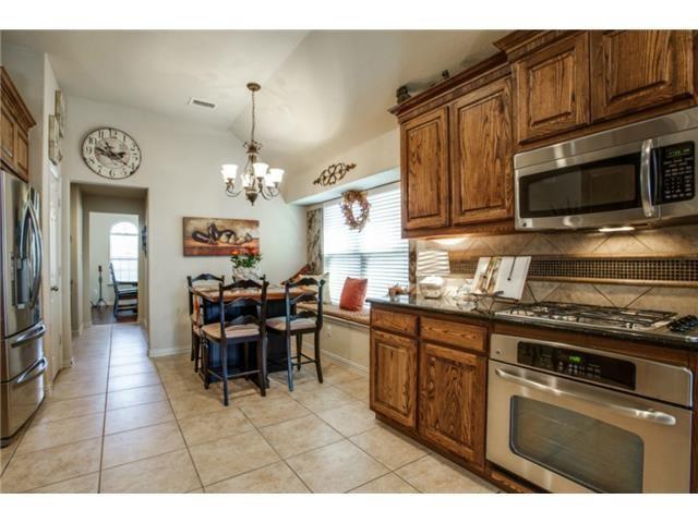 Building Photo - 5641 Hampshire Dr