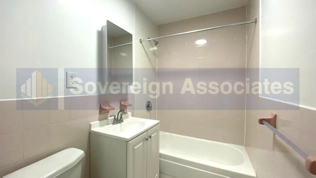 Foto del edificio - 49 Cooper St