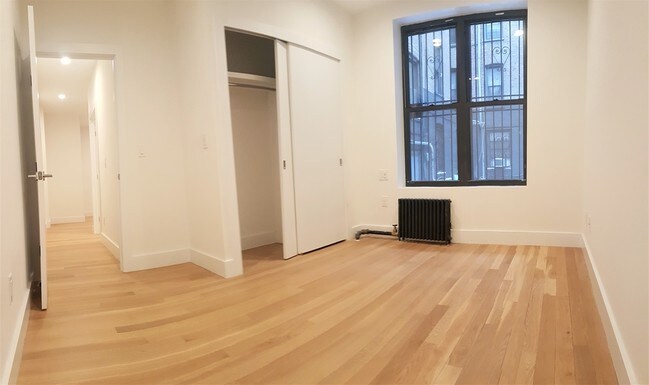 Foto del edificio - 298 10th St