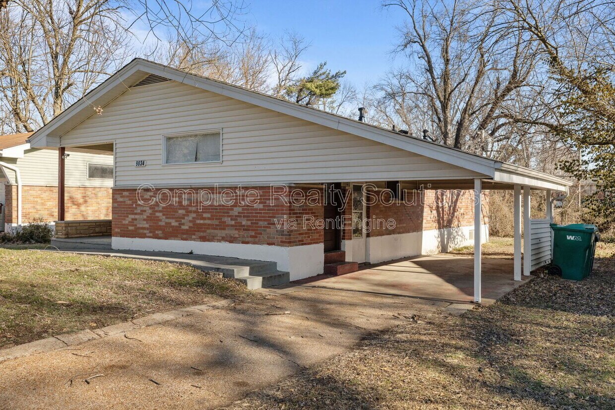 Photo - 9834 Portage Dr