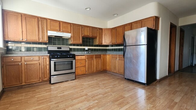 Building Photo - 3509 W Lyndale St
