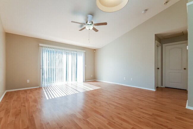 Foto del edificio - 7619 Clovelly Park Pl