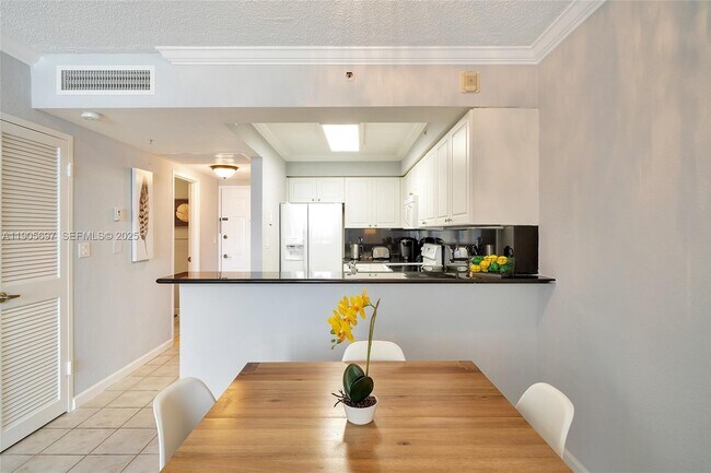 Foto del edificio - 2501 S Ocean Dr