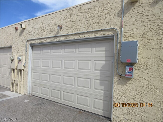 Building Photo - 438 Las Casitas Way