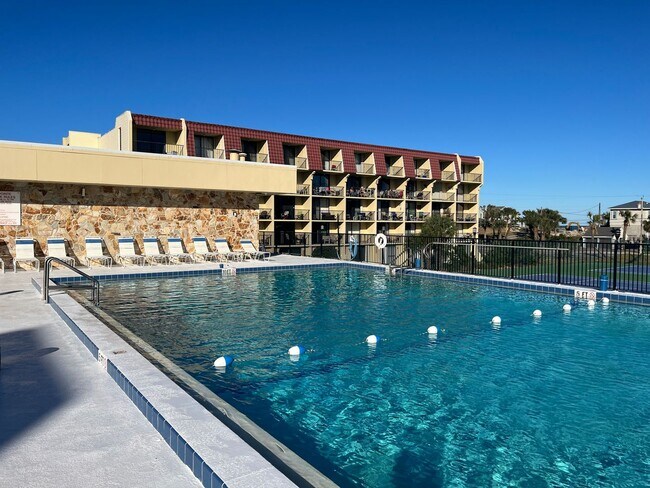 Building Photo - Amazing Ocean View from Pool and Jacuzzi -...