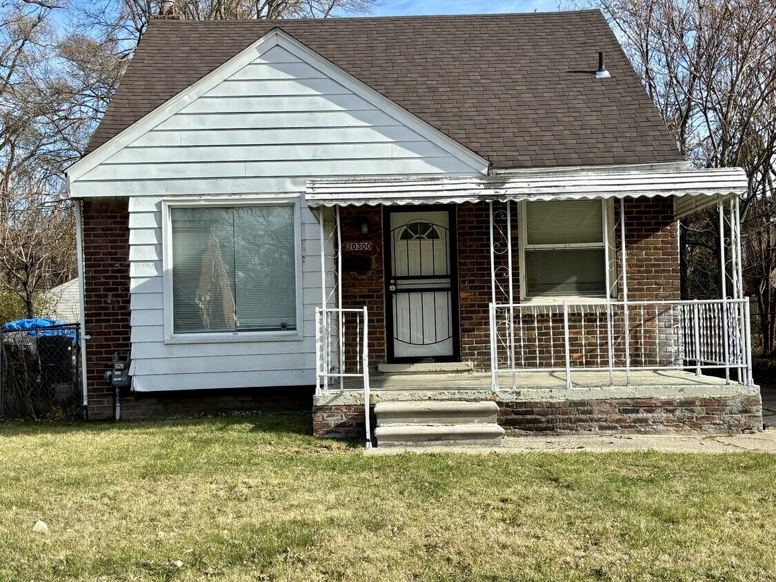 Primary Photo - 20300 Gilchrist St