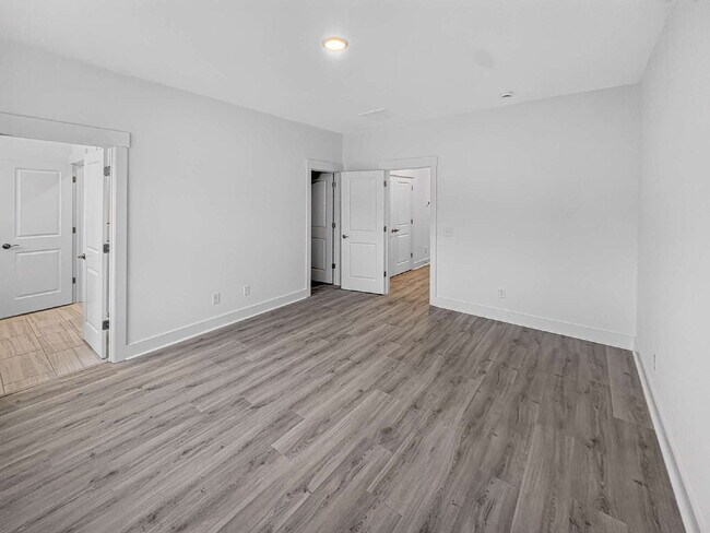 Building Photo - Brand-New 4BR/3.5BA Luxury Townhouse, Unfurnished | The Marshes at Daniel Island Park | Pool comi...