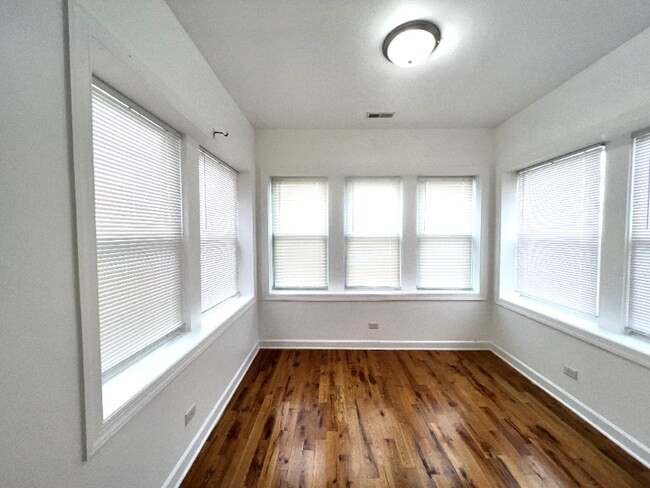 Foto del edificio - 3911 W 14th St