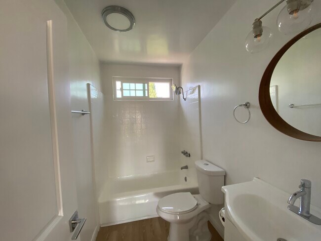 Foto del edificio - 1420 Berkeley St