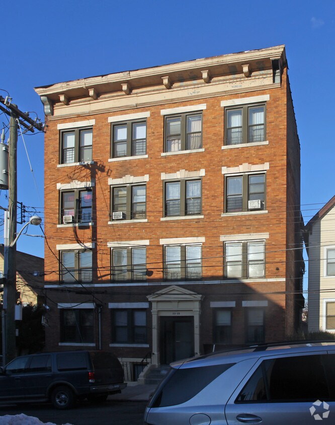 2325 Cortlandt St, Mount Vernon, NY 10550 Apartments in Mount Vernon