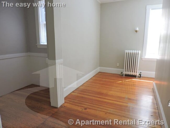 Foto del edificio - 8 Forest St