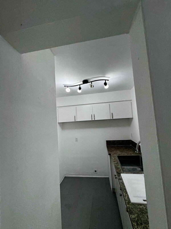 Foto del edificio - 2408 NW 16th St Rd