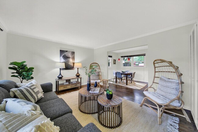 Building Photo - 2912 Dunaire Dr