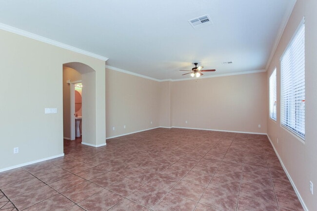 Building Photo - 14807 W Larkspur Dr