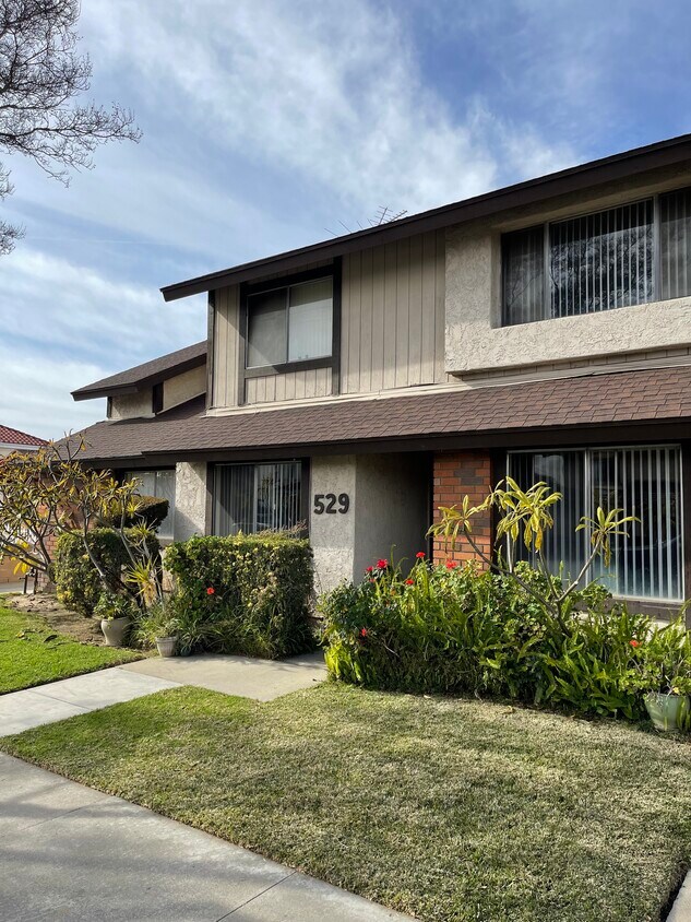 Primary Photo - 529 N Lincoln Ave