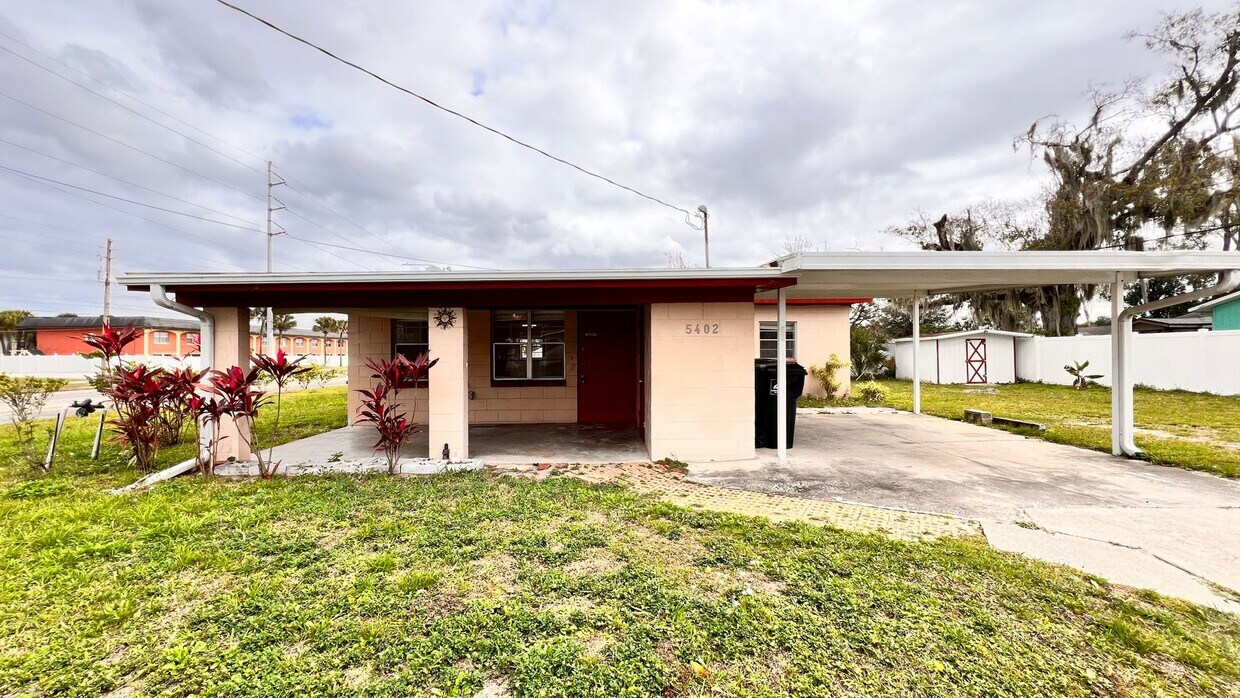 Foto principal - Beautiful 3 Bedroom, 1 Bathroom Home in Or...