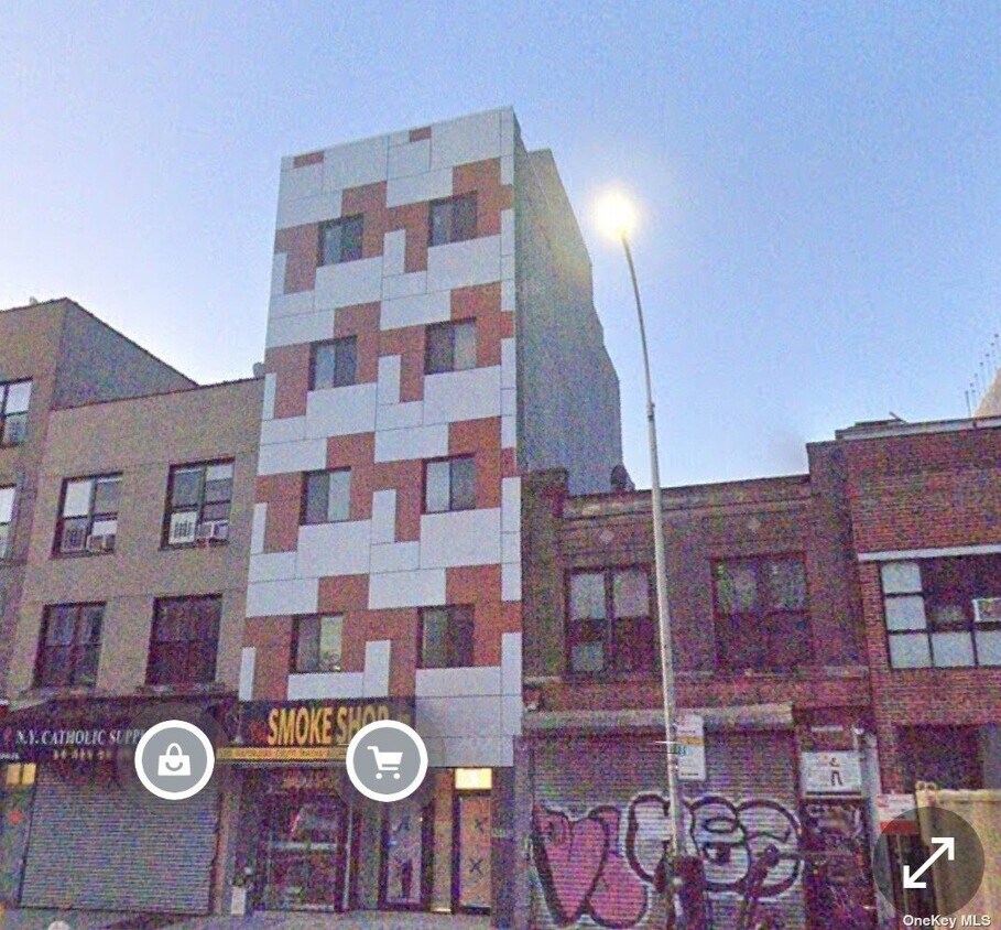Foto principal - 104-18 Northern Blvd