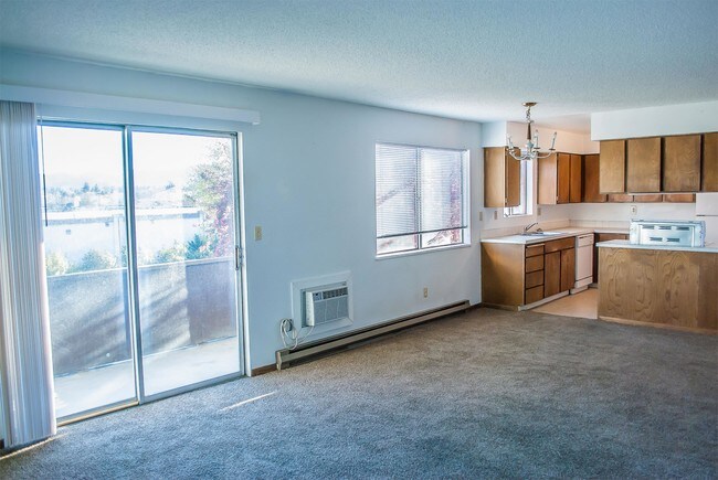 Foto del edificio - 12421 E Riverside Ave