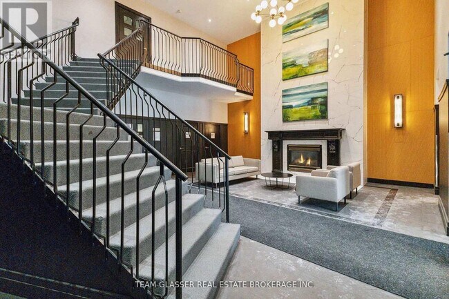 Building Photo - 340 Colborne St