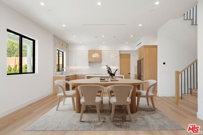 Foto del edificio - 5658 Winnetka Ave