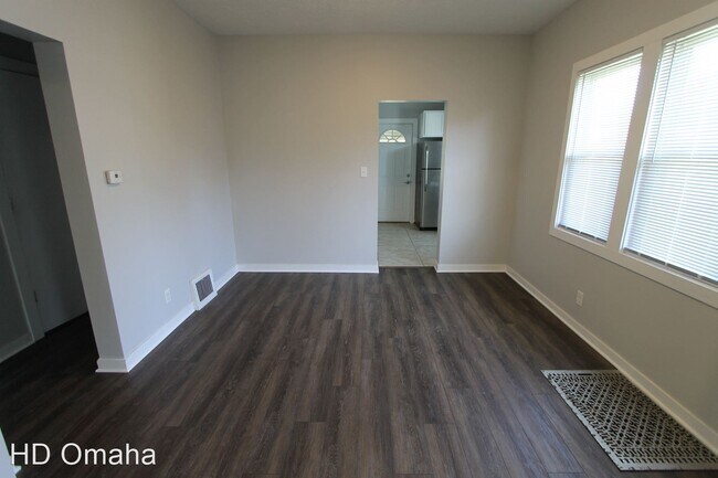 Building Photo - 2 br, 1 bath House - 5821 S. 19th St.