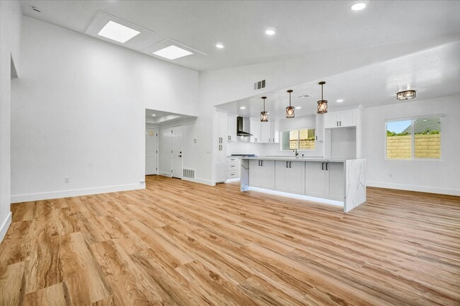 Foto del edificio - 17472 Bellport Cir