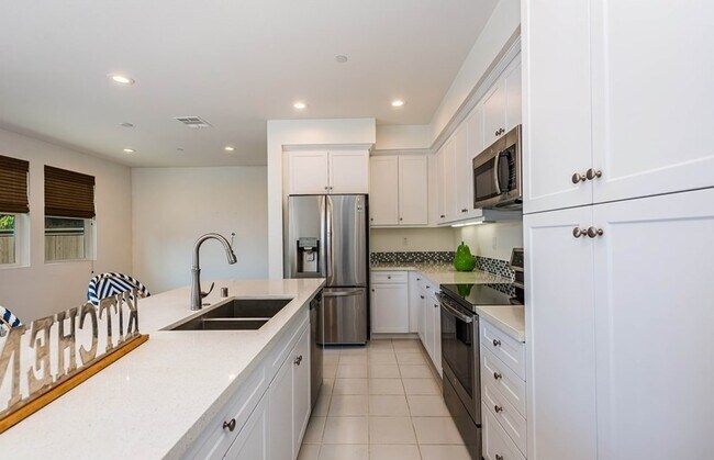 Kitchen Long View - 5304 Harvard Way