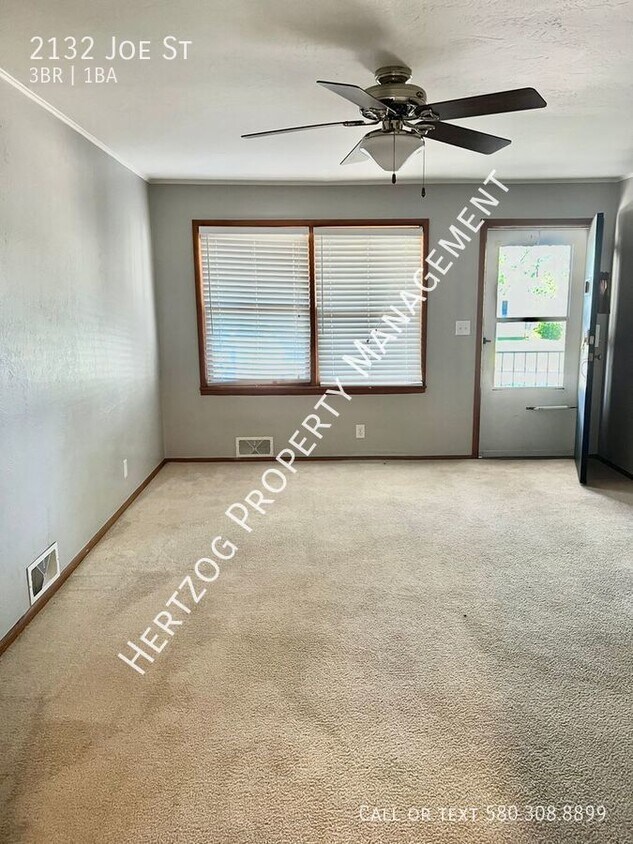 Building Photo - Beautiful 3 bedroom available near the hos...