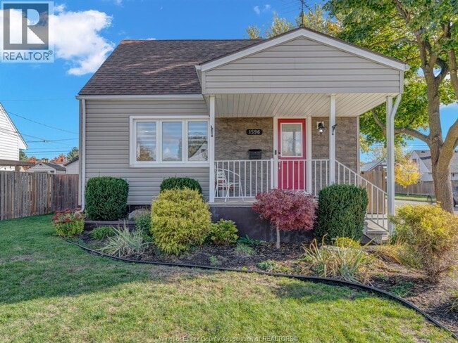 Building Photo - 1596 Olive Rd