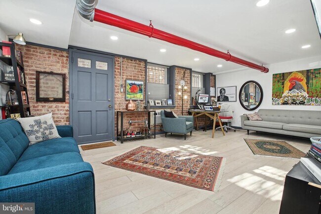 Foto del edificio - 1855 Calvert St NW