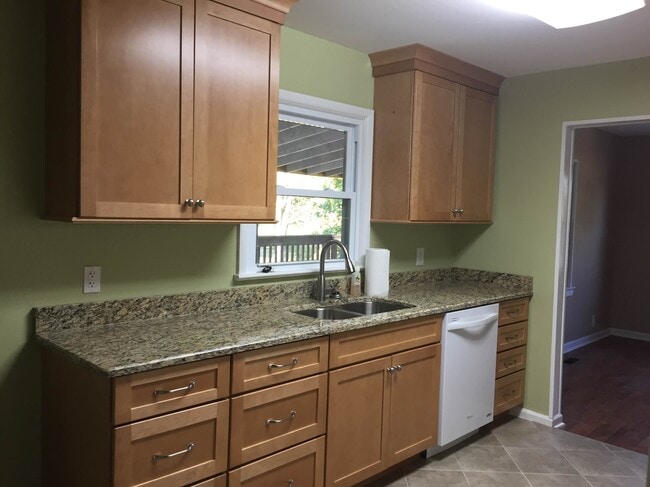 Building Photo - 8520 Garrison Drive