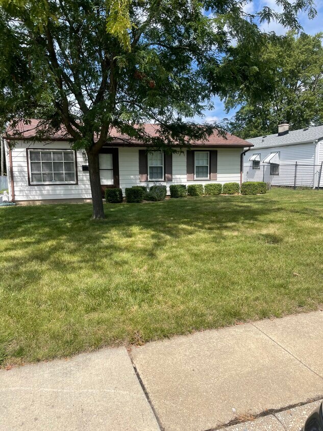 2677 E Crestwood St, Kankakee, IL 60901 House Rental in Kankakee, IL