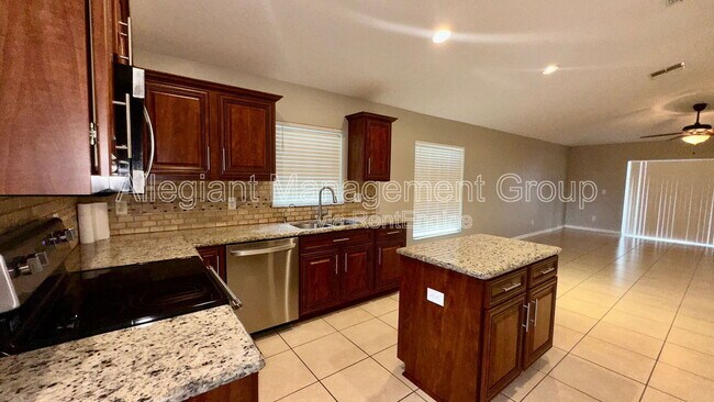 Building Photo - 2775 Eagle Canyon Dr S