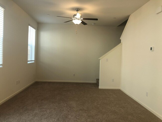 Building Photo - Welcome to Panorama