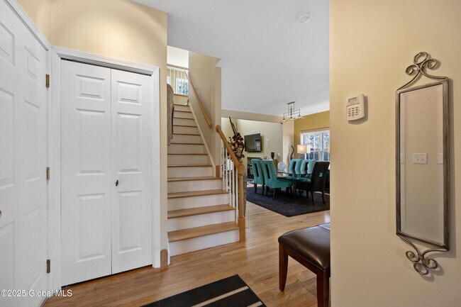 Building Photo - 91 Vista Dr