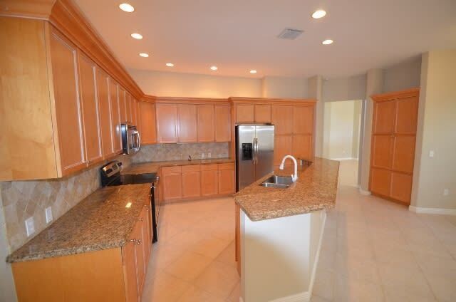 Building Photo - 7421 Water Dance Way