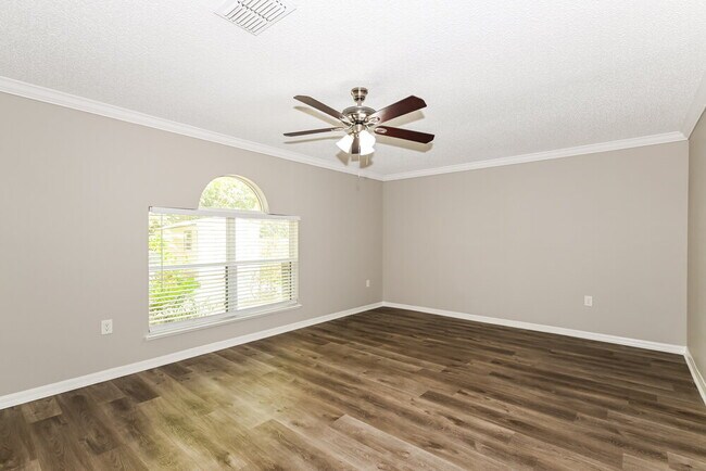 Foto del edificio - 4059 Woodley Creek Rd