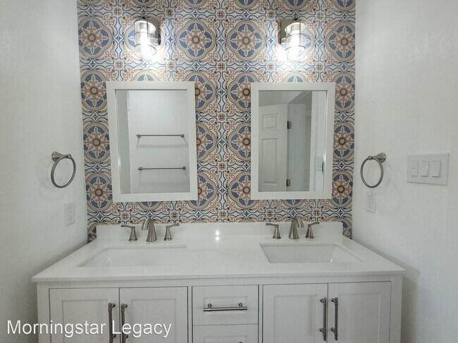 Building Photo - 2 br, 1 bath House - 808 S Melendres St
