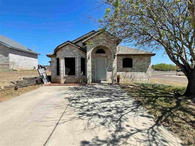 Primary Photo - 919 Deane Cir